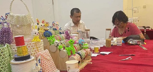 山東69歲崔大媽來(lái)手工之家考察學(xué)習(xí)合作，為什么做的比很多人都要強(qiáng)