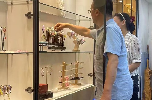 有朋自遠方來，只為手工而相聚 ------ 記石家莊和甘肅的朋友來到手工之家學習考察