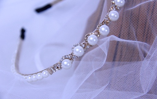 10月22日，手工活加工外發(fā)回收，靈活就業(yè)好副業(yè)，開飾品加工廠，手工之家是真正做事業(yè)、真誠做服務(wù)，圖為串珠米珠繡手工產(chǎn)品剪影