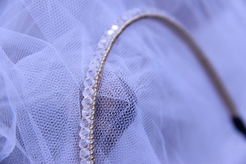 10月26日，外發(fā)手工活正規(guī)平臺，手工靈活就業(yè)創(chuàng)業(yè)，開飾品加工廠，手工之家對手工事業(yè)的堅持，收獲了大家的信任和支持，圖為串珠米珠繡手工產(chǎn)品剪影