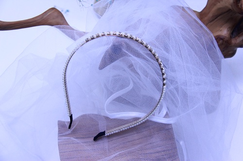 10月28日，手工兼職在家做，拿回家做的手工副業(yè)，開飾品加工廠，手工之家的手工事業(yè)讓人放心，圖為串珠米珠繡手工產(chǎn)品剪影