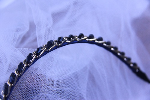 11月1日，手工活兼職可帶回家，拿回家做的手工副業(yè)，在家開飾品加工廠掙錢，手工之家努力讓大家多掙錢，圖為串珠米珠繡手工產(chǎn)品剪影