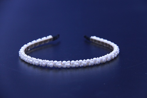 11月8日，手工活外發(fā)加工正規(guī)的廠家，開(kāi)飾品加工廠，靈活就業(yè)項(xiàng)目，與手工之家合作，信任來(lái)自于不斷地全面了解，圖為串珠純手工產(chǎn)品剪影