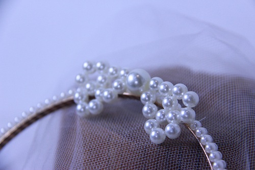 11月14日，手工兼職在家做是真的嗎，靈活就業(yè)手工項目，開飾品加工廠，在手工之家，大家永遠(yuǎn)是平等共贏的，圖為串珠米珠繡手工產(chǎn)品剪影