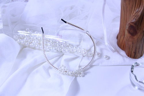 11月14日，手工兼職在家做是真的嗎，靈活就業(yè)手工項目，開飾品加工廠，在手工之家，大家永遠(yuǎn)是平等共贏的，圖為串珠米珠繡手工產(chǎn)品剪影