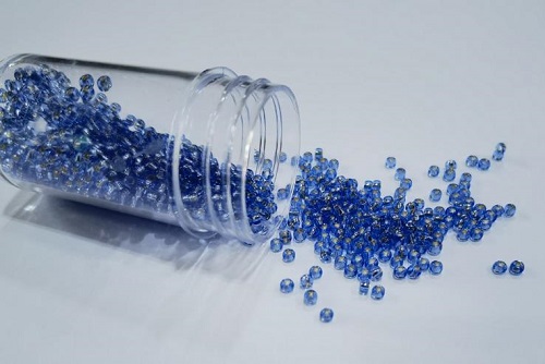 4月21日，外發(fā)手工活正規(guī)平臺，適合的串珠手工項(xiàng)目，開飾品加工廠，在手工之家，不管什么情況，服務(wù)都很好，圖為純手工串珠一款繡珠剪影