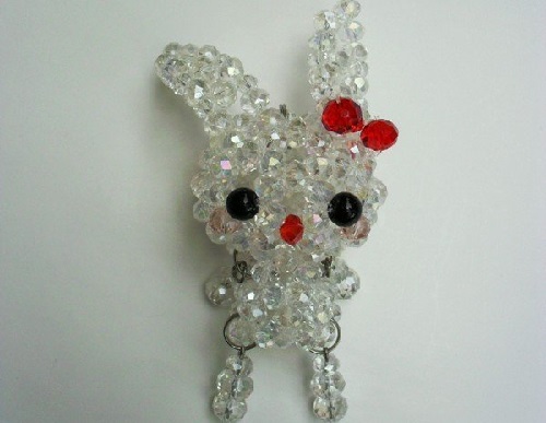 8月12日，在家能做的手工活兼職，帶回家做的手工項目，老手工平臺，做手工傳承官，手工之家沒有特別的要求，圖為串珠米珠繡純手工產品剪影