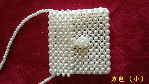 8月17日，可在家做的兼職手工活，想接正規(guī)廠家手工項(xiàng)目,做手工傳承官，在手工之家，重合作、重服務(wù)，圖為串珠米珠繡純手工產(chǎn)品剪影