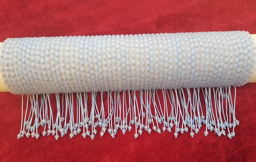 9月28日，在家就能掙錢的工作，拿回家做的手工微創(chuàng)業(yè)項(xiàng)目，做手工傳承官，居家就業(yè)創(chuàng)業(yè)手工好副業(yè)，在手工之家，好的產(chǎn)品源自大家的努力，圖為串珠米珠繡純手工產(chǎn)品剪影