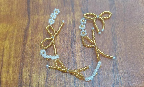 12月13日，外發(fā)加工接單平臺(tái)，純手工創(chuàng)業(yè)自由，微創(chuàng)業(yè)做手工傳承官，手工之家的純手工產(chǎn)品大家都喜歡，圖為串珠米珠繡純手工產(chǎn)品剪影