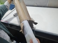 10月7日，寄到家做的手工活，正規(guī)手工活外發(fā)加工項目，在手工之家，質量和收入是成正比的，圖為勵志珠珠繡手工成品倉庫驗貨拆除包裝剪影