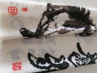 11月7日，老年人在家能做的兼職，串珠手工兼職，手工之家的珠繡串珠副業(yè)長(zhǎng)期穩(wěn)定，圖為勵(lì)志珠珠繡串珠手工產(chǎn)品剪影