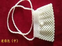 12月11日，帶回家做的手工項(xiàng)目，在家做手工掙錢，手工之家的手工事業(yè)讓人信服，圖為勵(lì)志珠珠繡串珠手工產(chǎn)品剪影