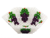 1月18日，正規(guī)手工項目，靈活就業(yè)好選擇，手工之家是個大家庭，大家每一個人都是重要成員，圖為勵志珠珠繡串珠手工產(chǎn)品剪影