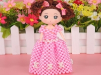 3月9日，適合在家做的好副業(yè)，居家手工靈活就業(yè)創(chuàng)業(yè)，在手工之家，創(chuàng)新和發(fā)展才是更好的傳承，圖為勵(lì)志珠珠繡串珠手工產(chǎn)品剪影