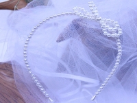 4月10日，在家做手工副業(yè)掙錢，純手工加工項目，手工之家的珠繡串珠手工事業(yè)總有讓你滿意的地方，圖為勵志珠珠繡串珠手工產(chǎn)品剪影