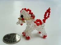 4月16日，拿回家做的手工項目，手工靈活就業(yè)的好副業(yè)，手工之家的手工項目，加工和銷售都培訓(xùn)什么，圖為勵志珠珠繡串珠手工產(chǎn)品剪影