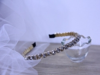 5月1日，在家里做什么可以?huà)赍X(qián)，拿回家做的手工項(xiàng)目，掙錢(qián)的副業(yè)，在手工之家做好手工有前提，圖為勵(lì)志珠珠繡串珠手工產(chǎn)品剪影