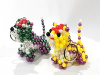 5月5日，在家兼職平臺(tái)正規(guī)的日結(jié)，靈活就業(yè)串珠手工，在手工之家，很多人一合作就是多年，圖為勵(lì)志珠珠繡串珠手工產(chǎn)品剪影