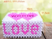 5月20日，哪里可以做手工活兼職，靈活就業(yè)好選擇，手工之家的良好服務(wù)讓大家合作無(wú)憂，圖為勵(lì)志珠珠繡串珠手工產(chǎn)品剪影