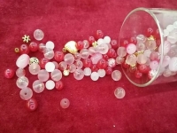 5月28日，寶媽手工活兼職，正規(guī)珠繡串珠手工廠家，手工之家的長(zhǎng)期穩(wěn)定是有原因的，圖為勵(lì)志珠珠繡串珠手工材料剪影