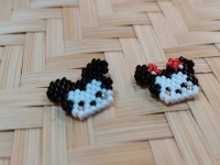 9月16日，在家能做的手工活兼職，帶回家做的手工項(xiàng)目，老手工平臺(tái)，開飾品加工廠，手工之家的手工特點(diǎn)讓大家滿意，圖為飾品類串珠純手工產(chǎn)品剪影