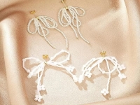 8月18日，外發(fā)手工活正規(guī)平臺(tái)，兼職手工活外發(fā)加工在家可做，開飾品加工廠，在手工之家，全面了解讓大家信任，圖為串珠米珠繡手工產(chǎn)品剪影