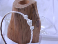 11月3日，可在家做的兼職手工活，想接正規(guī)廠家的手工項(xiàng)目，開(kāi)飾品加工廠，放心在家做手工副業(yè)，與手工之家合作，更好把空閑時(shí)間利用起來(lái)，圖為串珠米珠繡手工產(chǎn)品剪影