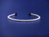 11月5日，手工兼職在家做是真的嗎，開飾品加工廠，在家做的手工好副業(yè)，全面了解和良好合作，是大家喜歡手工之家的原因，圖為串珠米珠繡手工產(chǎn)品剪影