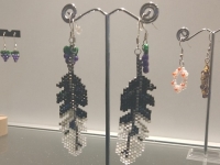 拿回家做的手工活，純手工串珠產(chǎn)品精美好做，加工銷售能一起做