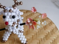 手工活外發(fā)一手貨源，串珠純手工產(chǎn)品種類(lèi)多，精美精致很有市場(chǎng)