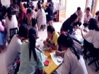 農(nóng)村創(chuàng)業(yè)致富好項(xiàng)目，選擇這個(gè)純手工正合適，開(kāi)飾品加工廠帶領(lǐng)大家一起掙錢(qián)