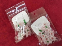 4月4日，在家兼職手工活，帶回家做的手工項(xiàng)目，開飾品加工廠，在手工之家，適合做自然收入好，圖為串珠米珠繡手工產(chǎn)品剪影