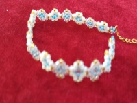 6月10日，手工活兼職招聘信息，居家靈活就業(yè)副業(yè)，開手工加工廠，手工之家的純手工項目，產品很豐富，圖為串珠米珠繡純手工產品剪影