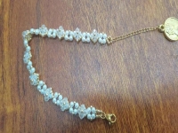 6月18日，手工活兼職招聘信息，開串珠手工加工廠，在家做手工副業(yè)靈活就業(yè)，手工之家是大家共同收入成長的舞臺，圖為串珠米珠繡純手工產品剪影