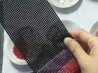 外放加工手工活帶回家做，男女都喜歡的純手工，有成就感