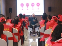 夫妻倆攜手干的好事業(yè)，辦手工加工廠收入好，其利斷金創(chuàng)輝煌