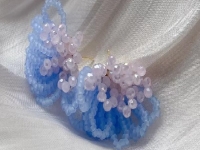 正規(guī)拿回家做的純手工，家庭婦女等群體都在利用空閑時間掙錢