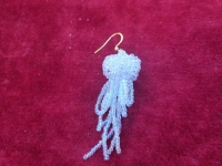 10月15日，正規(guī)手工活接單平臺，手工加工回收項目，小成本創(chuàng)業(yè)做手工傳承官，手工之家與合作人員相互支持、合作共贏，圖為串珠米珠繡純手工產(chǎn)品剪影