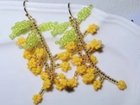 11月12日，手工活接單正規(guī)平臺(tái)，可靠的串珠、鉤織等純手工創(chuàng)業(yè)項(xiàng)目，小成本創(chuàng)業(yè)開手工加工廠、做手工傳承官，手工之家的純手工事業(yè)齊步向前，圖為串珠米珠繡純手工產(chǎn)品剪影