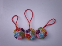 手工活拿回家做在哪里找？這里的純手工越做越熟練，收入也更好