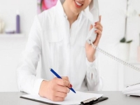 2025年足不出戶，在家門口做事，比開工廠收入還高，這樣的工作你想要嗎