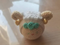 3月8日，在家做的手工活正規(guī)平臺(tái)，居家小成本創(chuàng)業(yè)開手工加工廠，極簡創(chuàng)業(yè)做手工傳承官，在手工之家，自信因?yàn)檎鎸?shí)，圖為鉤織純手工產(chǎn)品剪影