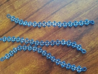 4月13日，外發(fā)加工接單平臺(tái)，正規(guī)廠家的手工創(chuàng)業(yè)項(xiàng)目，小成本創(chuàng)業(yè)開(kāi)手工加工廠、做家庭手工工作室，與手工之家合作，大家各有各的優(yōu)勢(shì)，圖為串珠米珠繡純手工產(chǎn)品剪影