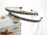 4月14日，拿回家做的手工，農(nóng)村手工創(chuàng)業(yè)項(xiàng)目，小成本創(chuàng)業(yè)開(kāi)手工加工廠、做家庭手工工作室，手工之家的純手工產(chǎn)品很好銷(xiāo)售，圖為飾品類串珠、鉤織純手工產(chǎn)品剪影