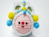 11月7日，在家就能掙錢的工作，兼職創(chuàng)業(yè)做手工工作室，手工外發(fā)加工正規(guī)的廠家，與手工之家合作，大家都能做好，圖為鉤織純手工產(chǎn)品剪影