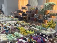 100%純手工，可以寄到家做的手工收入好，因?yàn)榧兪止すぷ魇規(guī)Ыo大家的掙錢渠道多