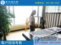 適合在家做的手工活，廣西融水縣蔣女士選擇手工活之家串珠繡