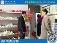 純手工制作的勵志珠珠繡，來考察的加工客戶都喜歡