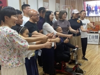 傳遞愛(ài)心，讓社會(huì)美好溫暖------記邯鄲紅十字愛(ài)心公益聯(lián)盟在手工之家